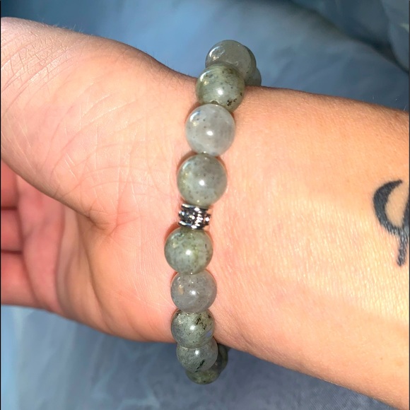 🪬2/$20🪬New✋🏼Made 8mm Natural Flashy⚡️Labradorite Healing Stretch Bracelet - Picture 11 of 15